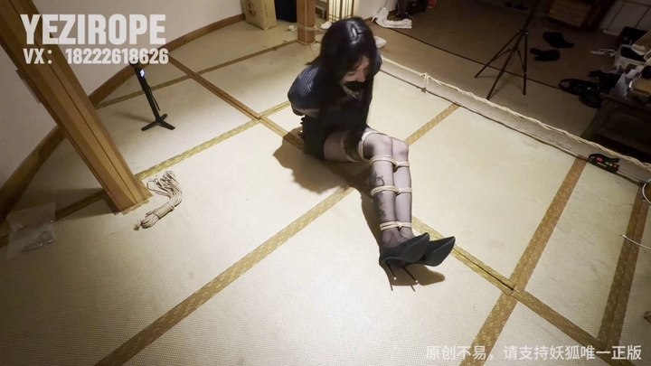 #野子绳社 醉酒回家忘记关门的OL，被变态尾随入室肆意调教