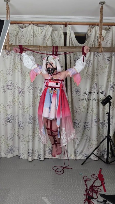 #坎喵 鸣潮COS-今汐Y字并腿悬吊+强高TK调教放置.mp4