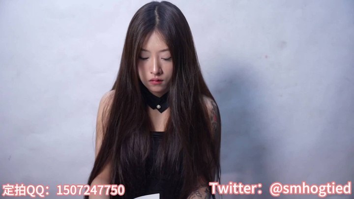 #哈莉奎因 第八十八部定拍集锦-小淦出演-桌下的大手.mp4